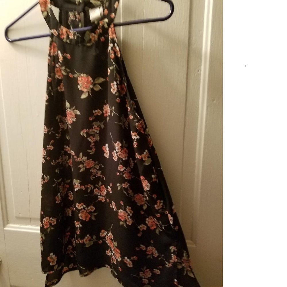 NEW Paper Crane Floral Flowy Top Dressy Medium Women's